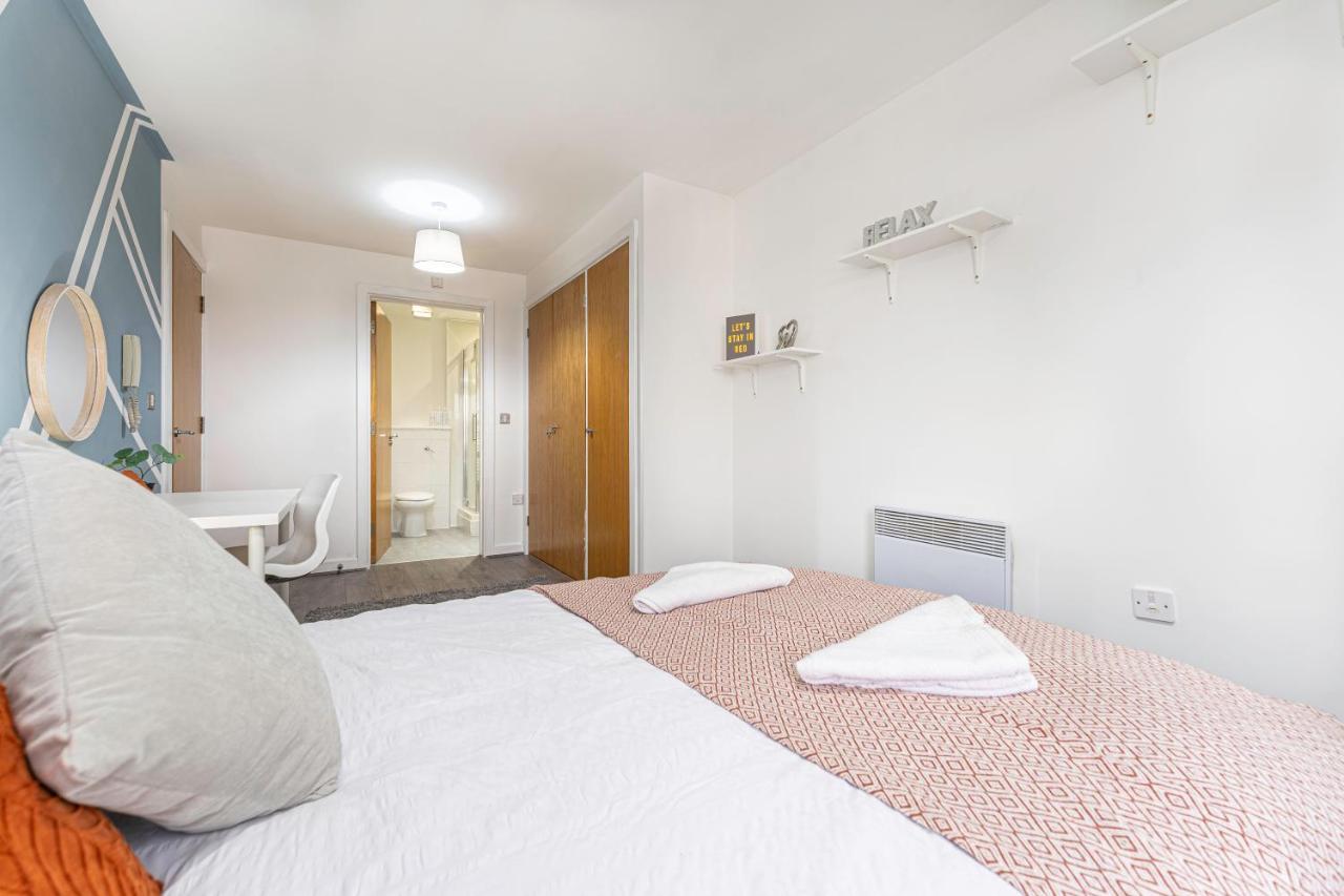 Jkg Property Solutions Presents Cosy City Apartment Coventry Bagian luar foto