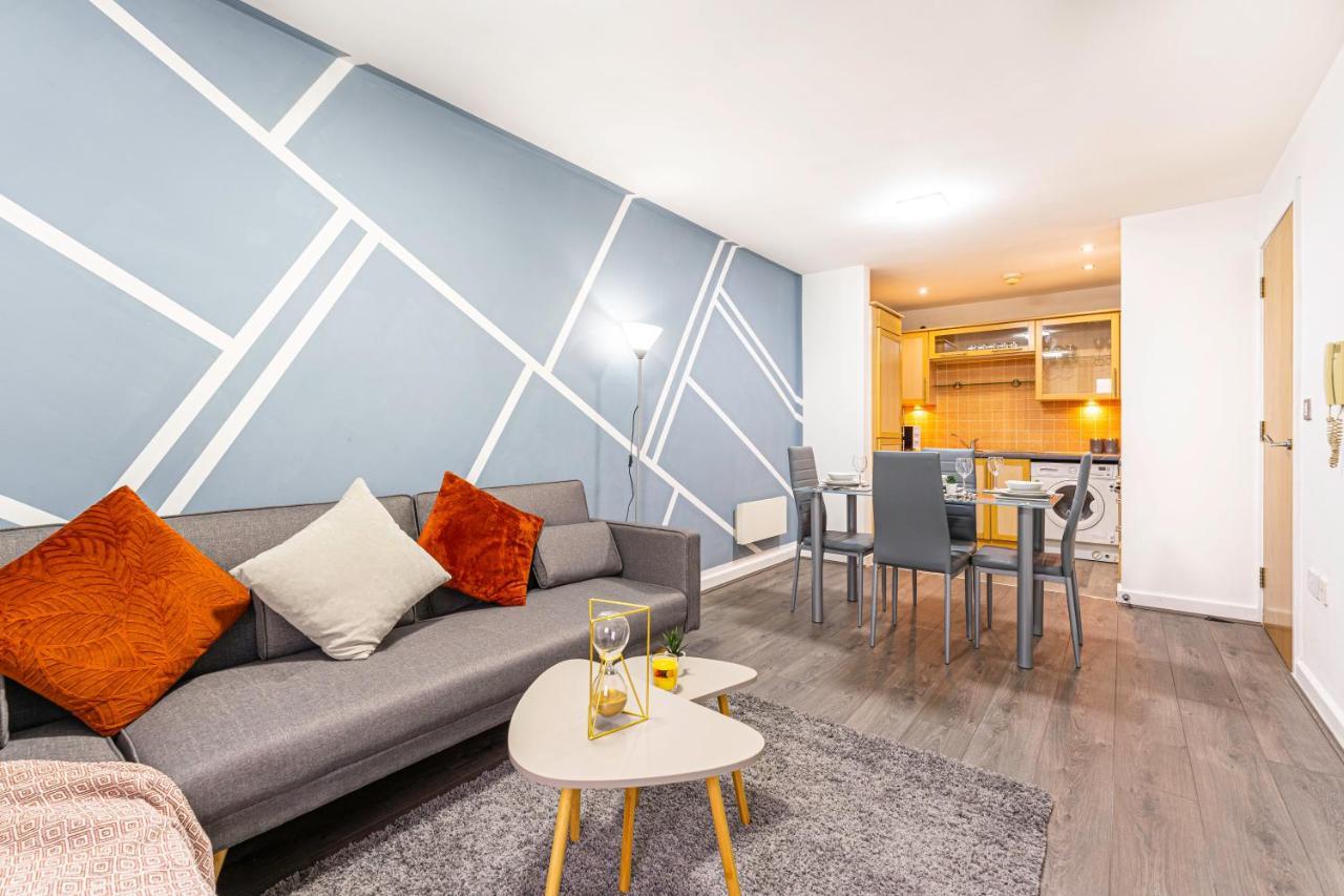 Jkg Property Solutions Presents Cosy City Apartment Coventry Bagian luar foto