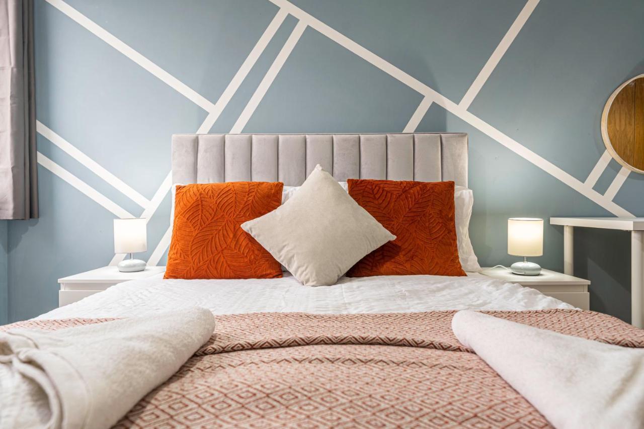 Jkg Property Solutions Presents Cosy City Apartment Coventry Bagian luar foto