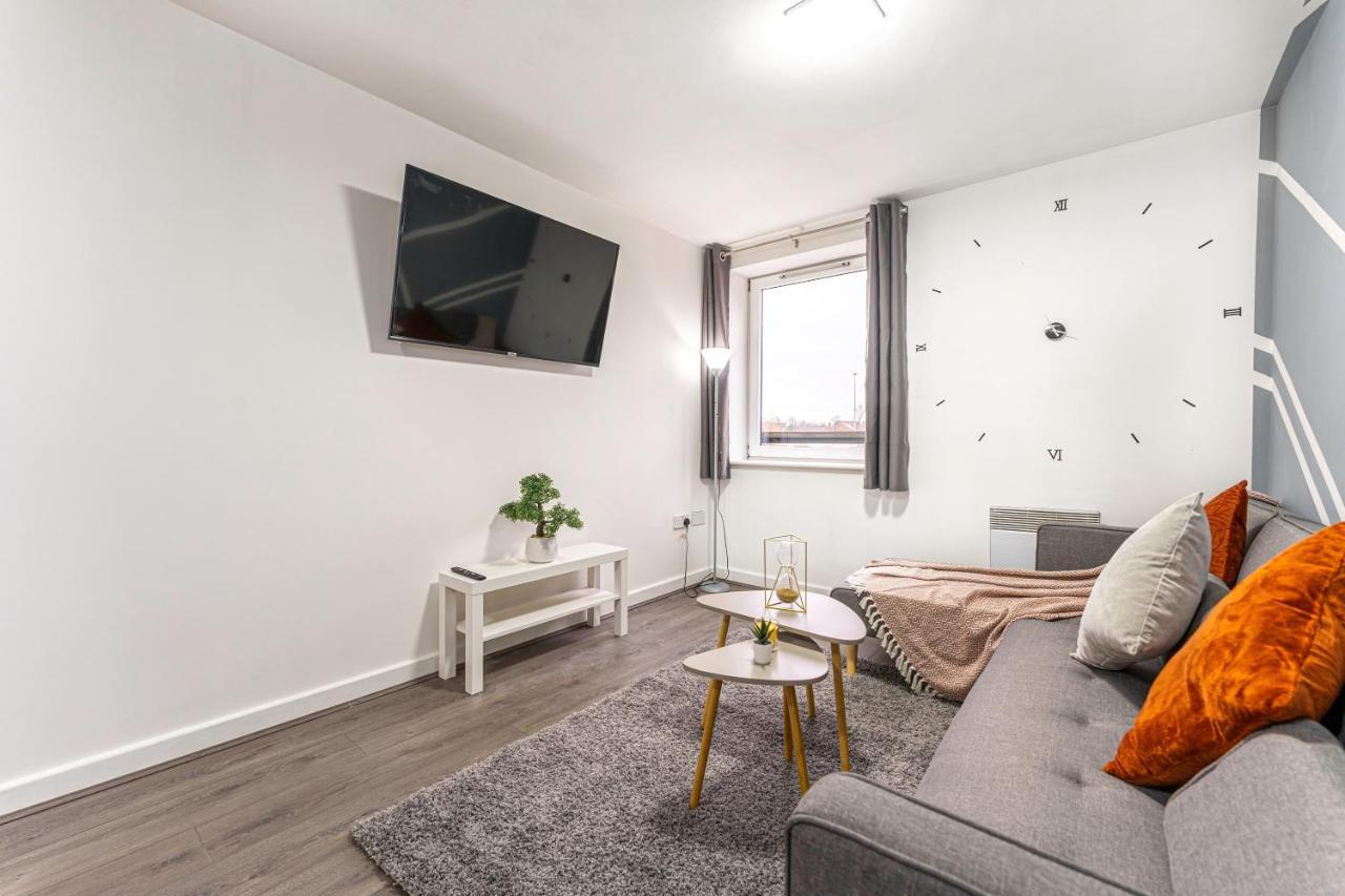 Jkg Property Solutions Presents Cosy City Apartment Coventry Bagian luar foto